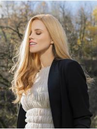 Best 20" Long Wavy Blonde Lace Front Wig – Remy Human Hair for a Natural Look