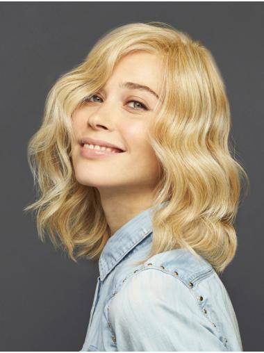 Blonde Wavy Bob Wig – Shoulder Length, Natural Capless Design
