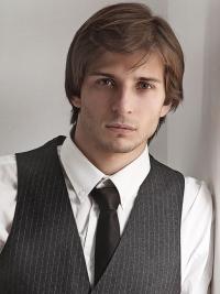 Men's Short Blonde Wig – Straight, Capless, with Bangs | Buy Online